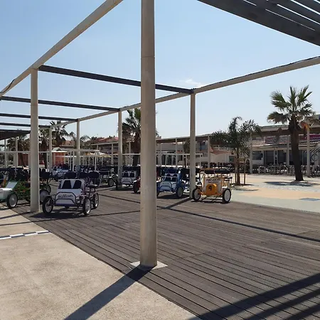 T2 Front De Mer, Rez-de-chaussee, Port Leucate, Parking, 5 Personnes - Fr-1-798-6 Apartment *